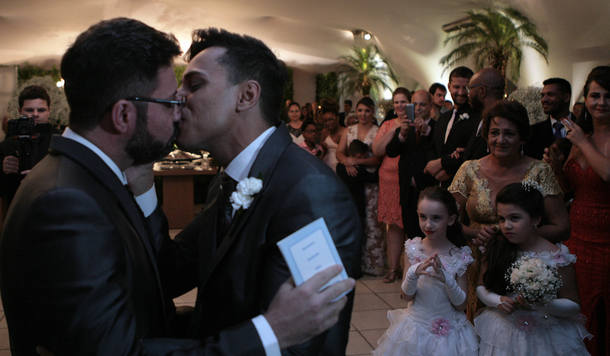 Na foto casamento do prefeito da cidade de Lins Edgar de Souza(PSDB)óculos e barba e Alecssandro Luciano Trindade no Country Club da cidade Lins.FOTO EPITACIO PESSOA/ESTADAO CONTEUDO